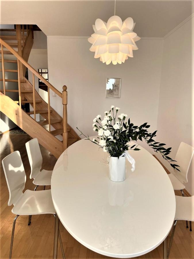 Apartament Przystan W Ustce - 120 M2 - 200 M Od Plazy Mickiewicza 2 Stolpmünde Exterior foto